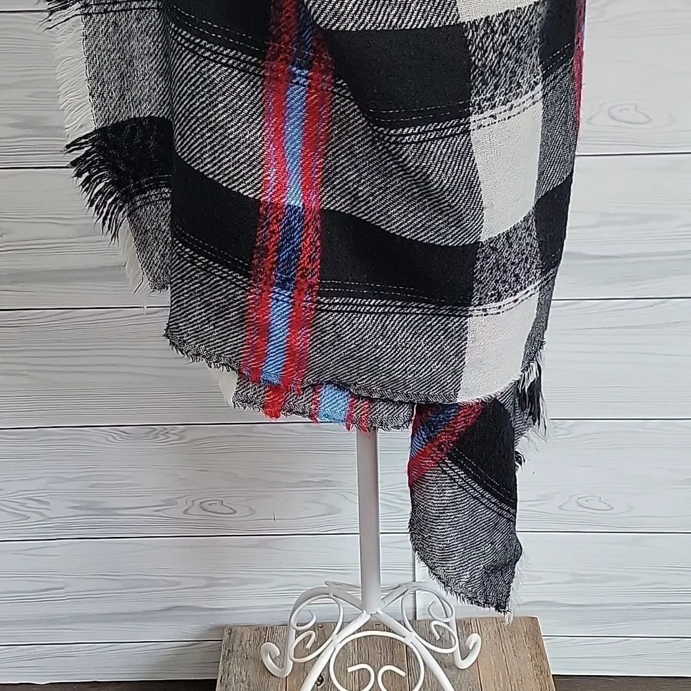 Blanket Wrap Scarf Unbranded - Black, White, Red, and Blue   80
